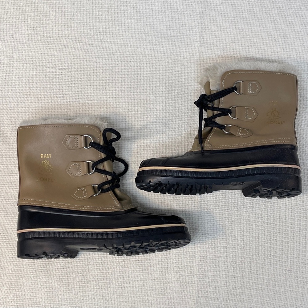 Sorel RAM Boys Duck Boots Brown Suede Leather Rubber Lace Up Size 6.